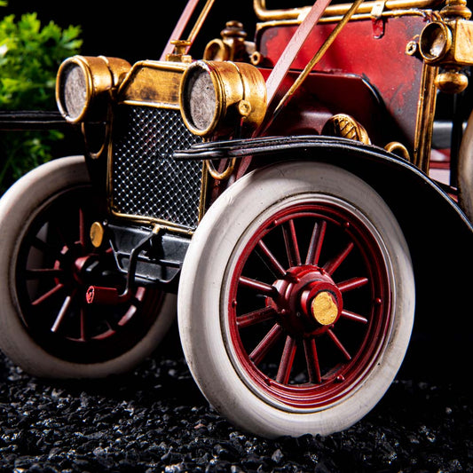 Roadster Vintage Car Model